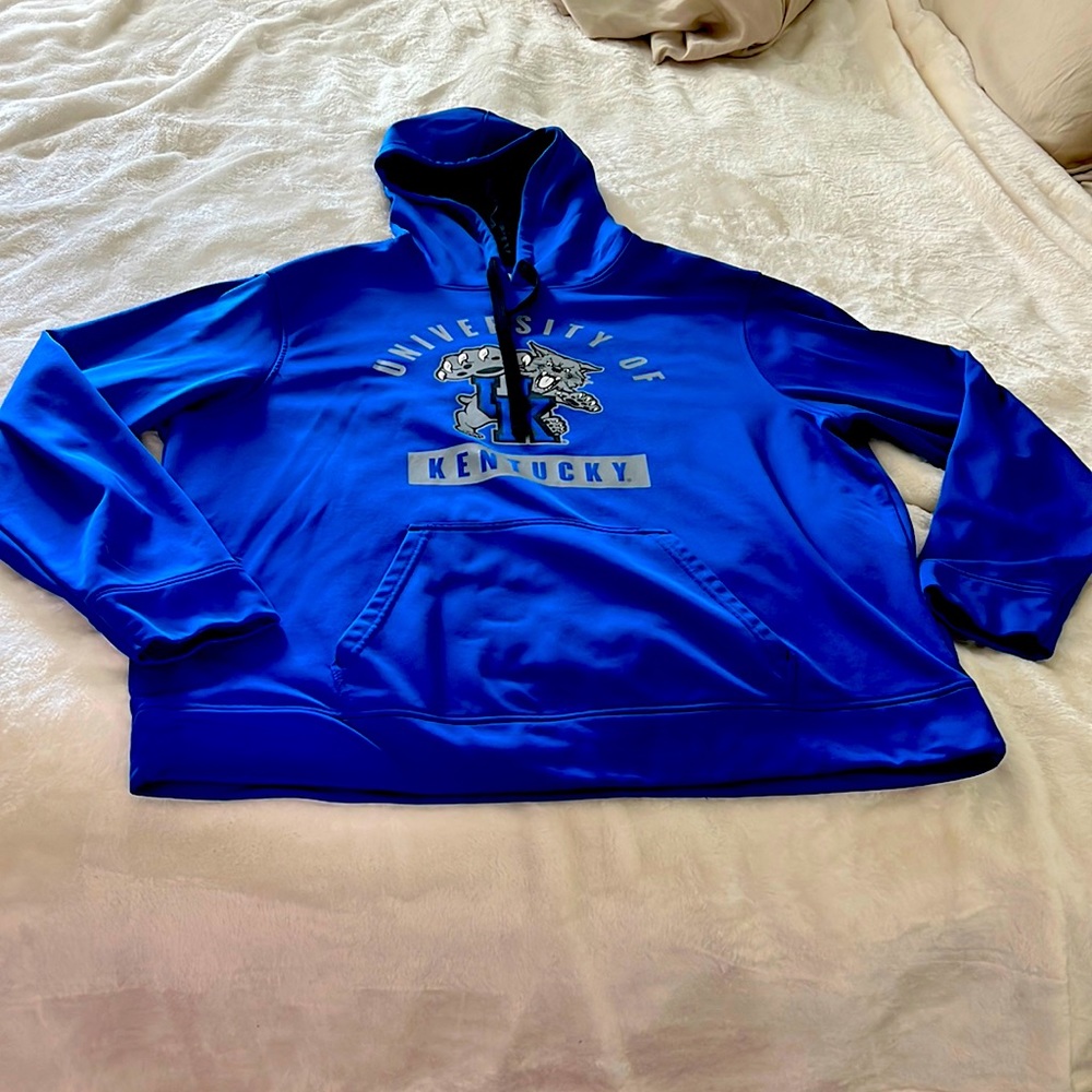 Check out this awesome Kentucky Wildcat hoodie!